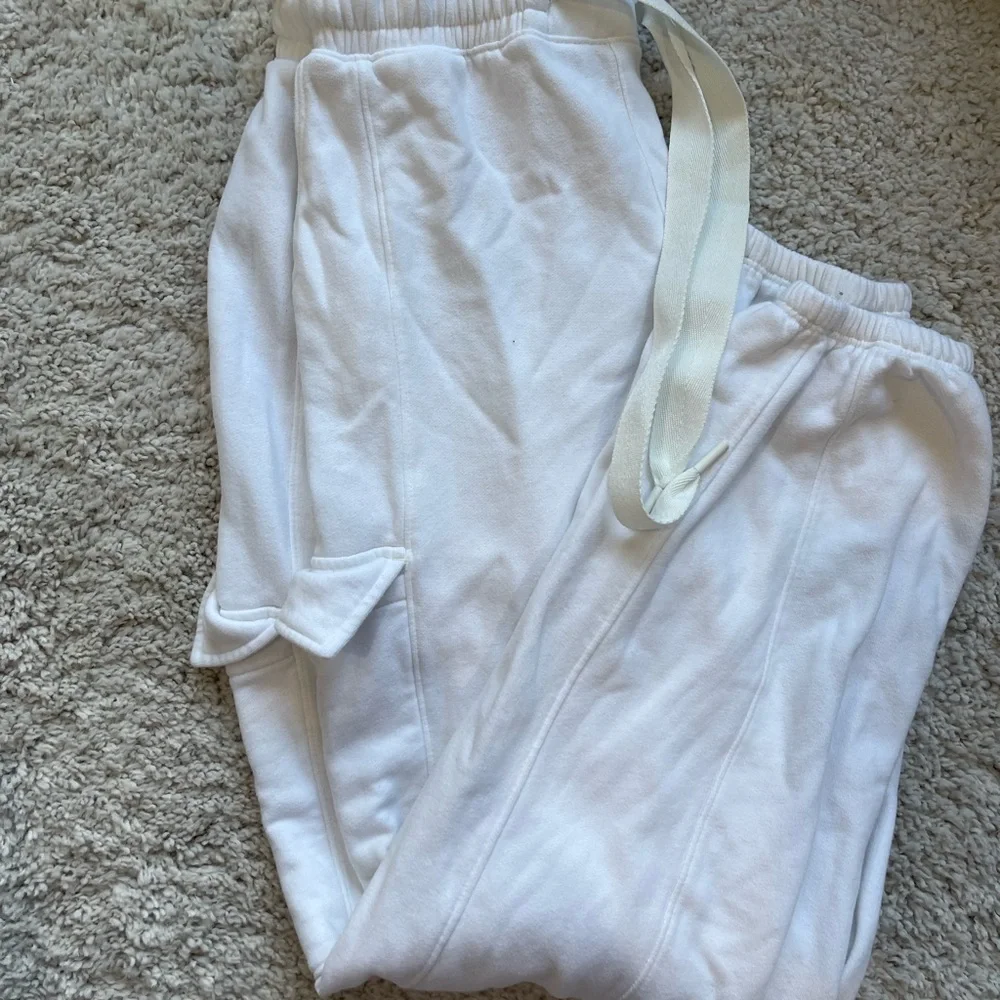 Abercrombie & Fitch Soft White Lounge Pants - Picture 1 of 4